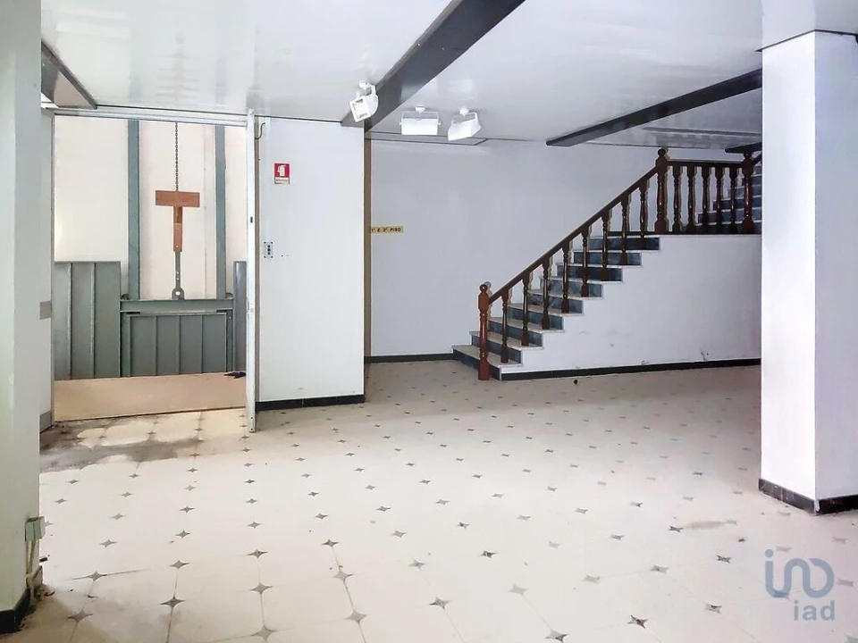 Loja para Arrendamento em Nossa Senhora das Misericordias Foto 11