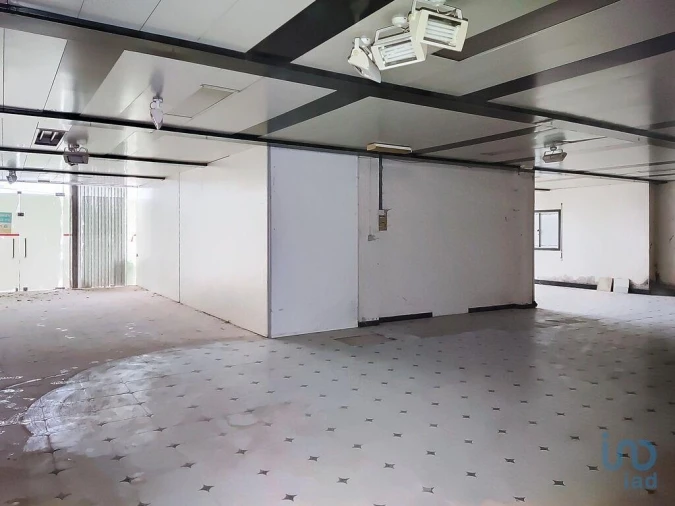 Loja para Arrendamento em Nossa Senhora das Misericordias Foto 7