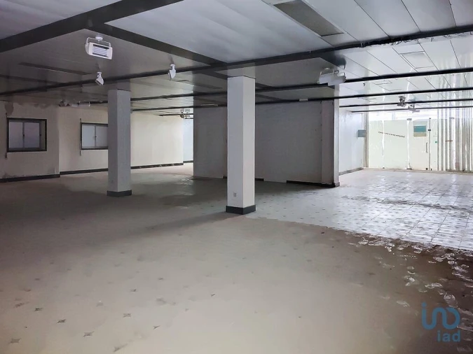 Loja para Arrendamento em Nossa Senhora das Misericordias Foto 9