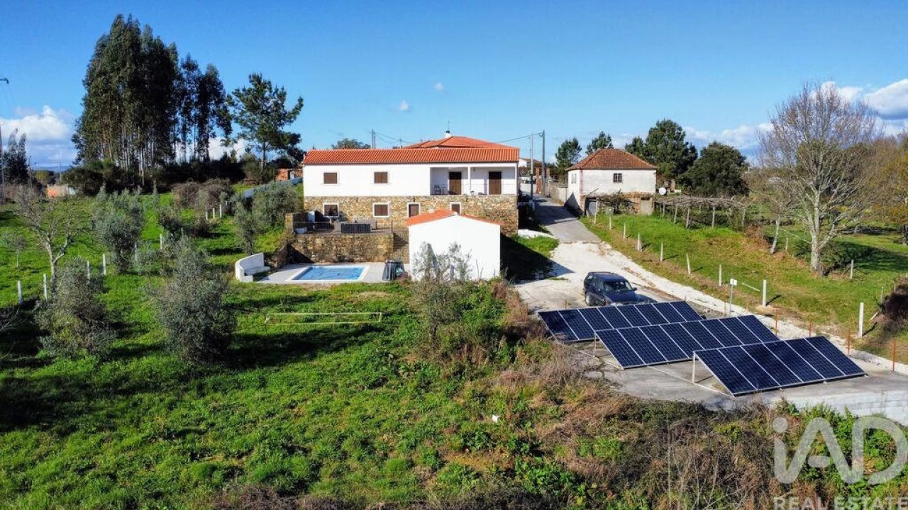 Moradia T4 para Venda em Vila Facaia Foto 28