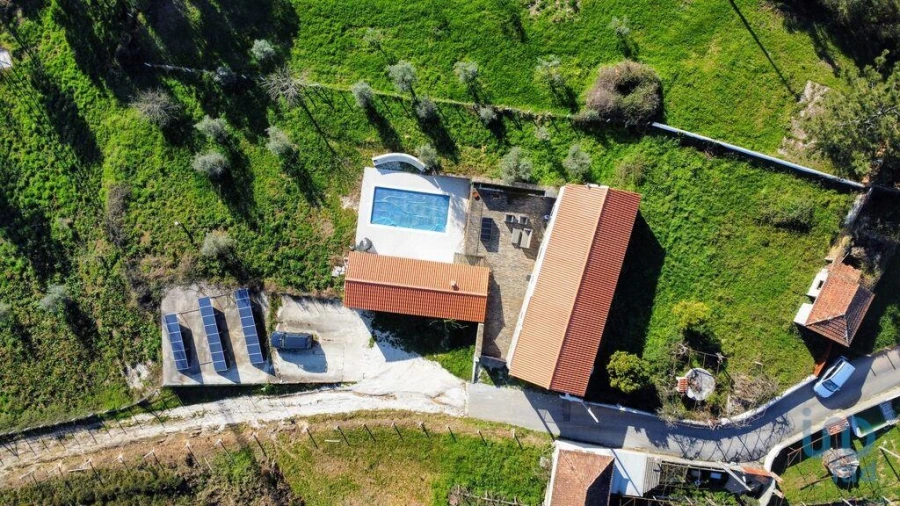 Moradia T4 para Venda em Vila Facaia Foto 3