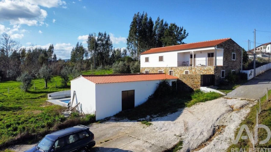 Moradia T4 para Venda em Vila Facaia Foto 29