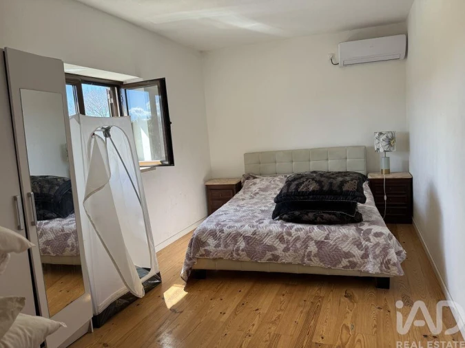 Moradia T4 para Venda em Vila Facaia Foto 16