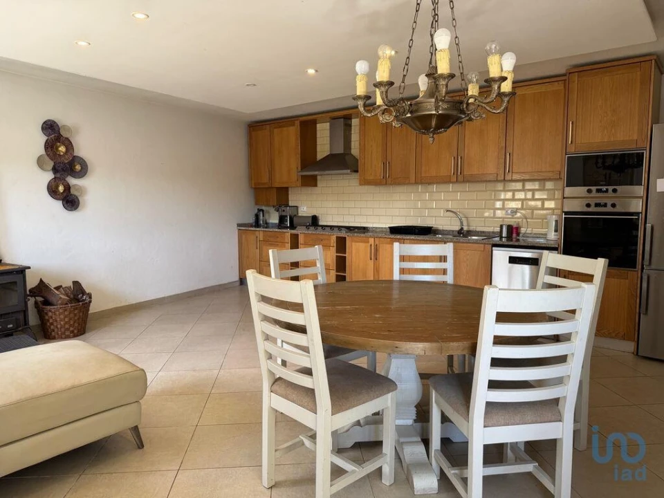 Moradia T4 para Venda em Vila Facaia Foto 5