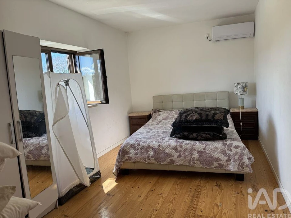 Moradia T4 para Venda em Vila Facaia Foto 16