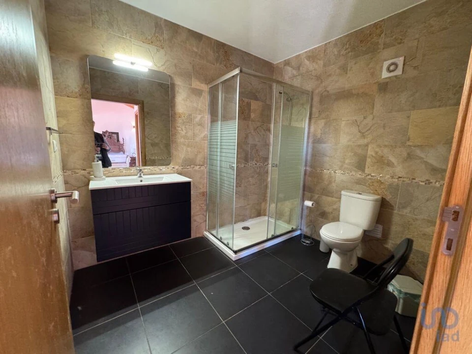 Moradia T4 para Venda em Vila Facaia Foto 12