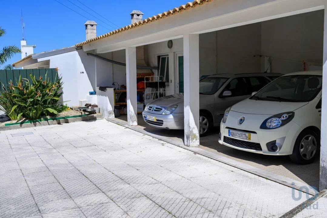 Moradia T4 para Venda em Oliveira do Bairro Foto 4