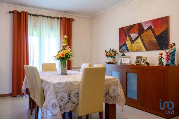 Moradia T4 para Venda em Oliveira do Bairro Foto 6