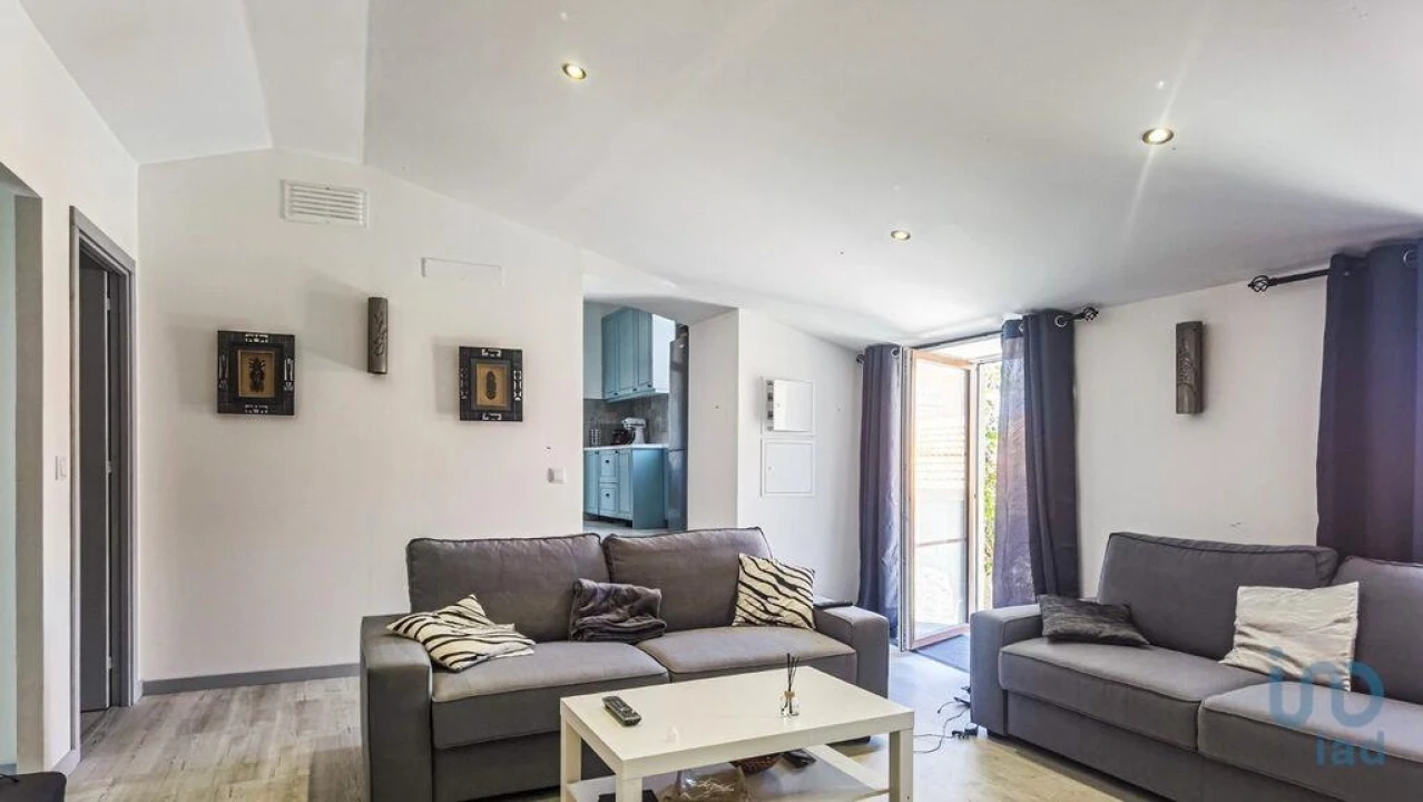 Moradia T3 para Venda em Travanca de Lagos Foto 11