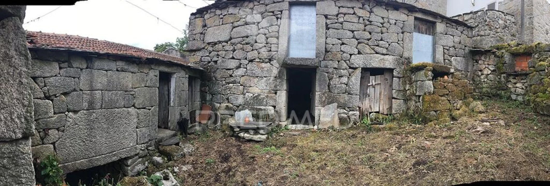 Moradia T5 para Venda em Recardães e Espinhel Foto 3