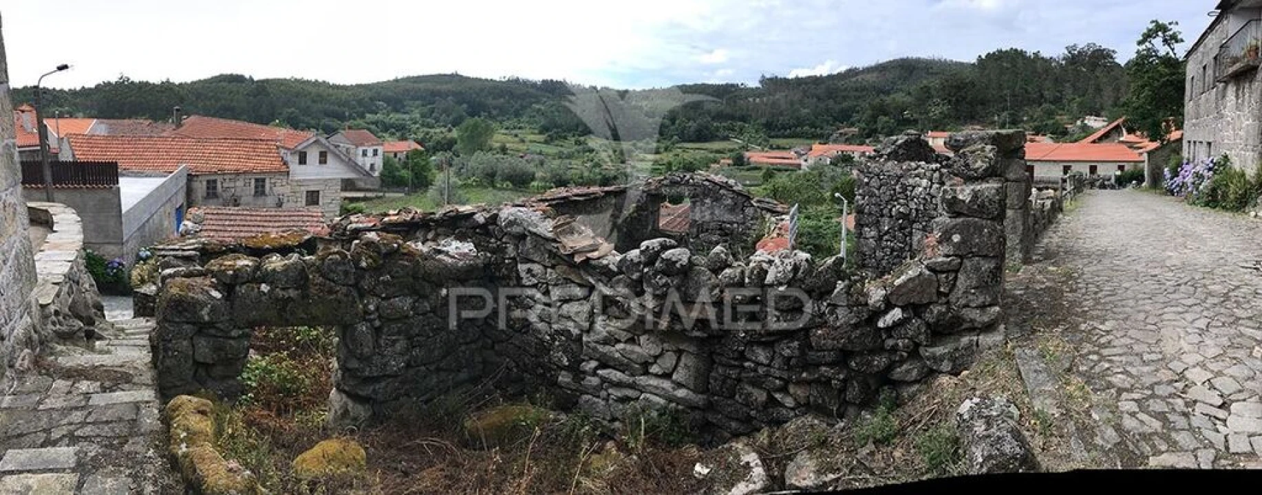 Moradia T5 para Venda em Recardães e Espinhel Foto 13