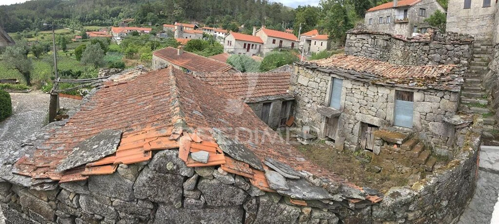 Moradia T5 para Venda em Recardães e Espinhel Foto 15