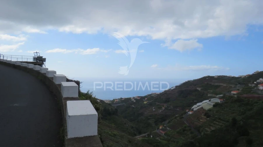 Terreno para Venda em Estreito de Camara de Lobos Foto 6