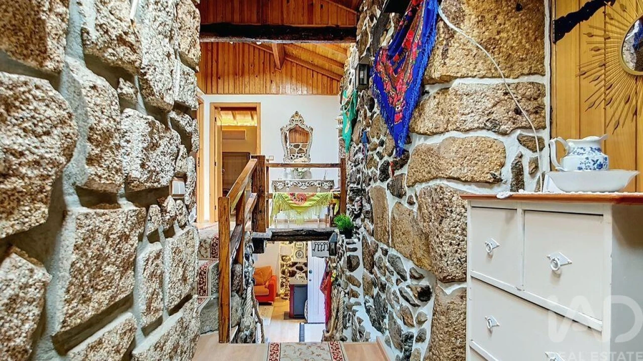 Moradia T2 para Venda em Arnoia Foto 18