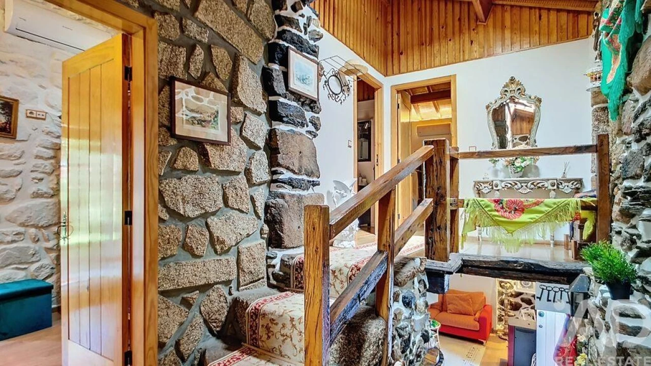 Moradia T2 para Venda em Arnoia Foto 19