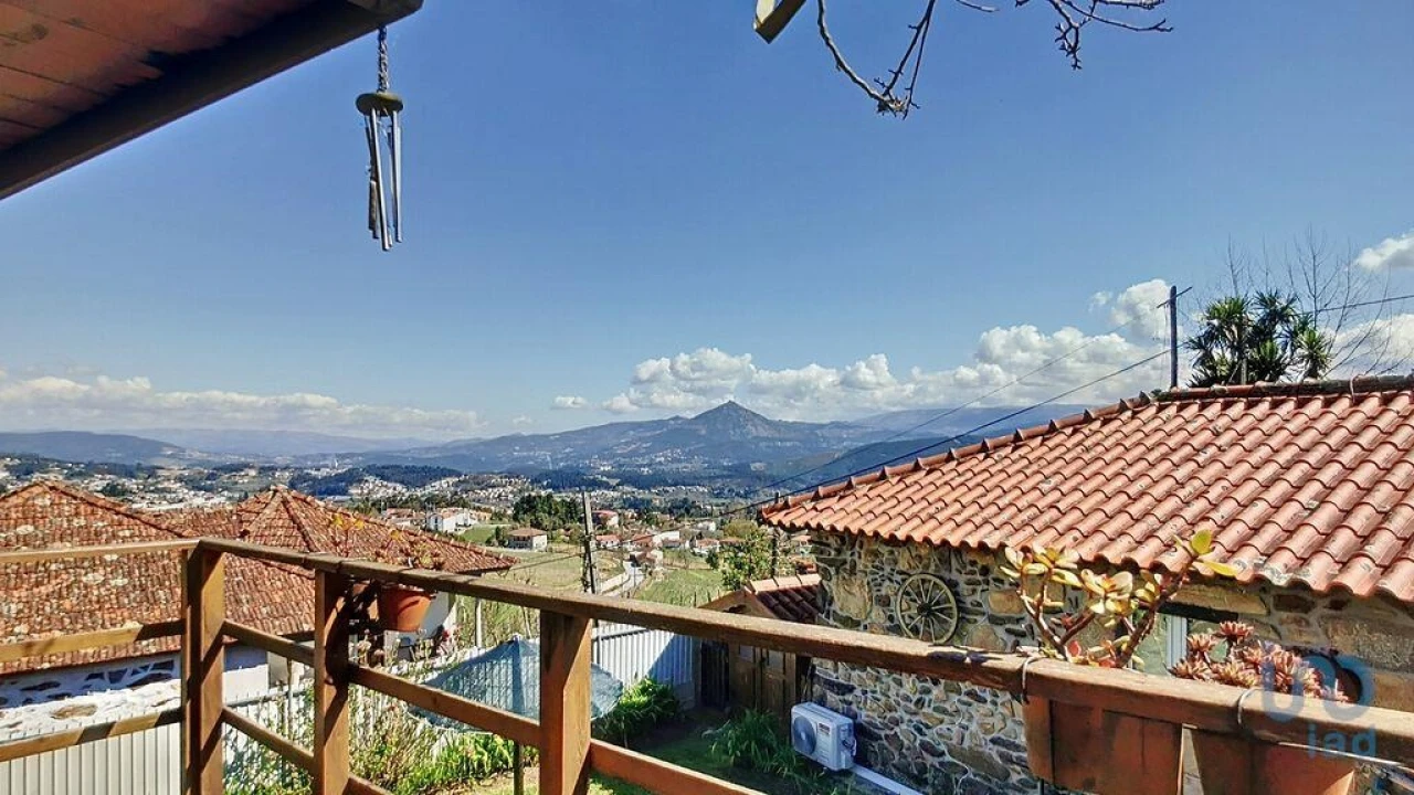 Moradia T2 para Venda em Arnoia Foto 11