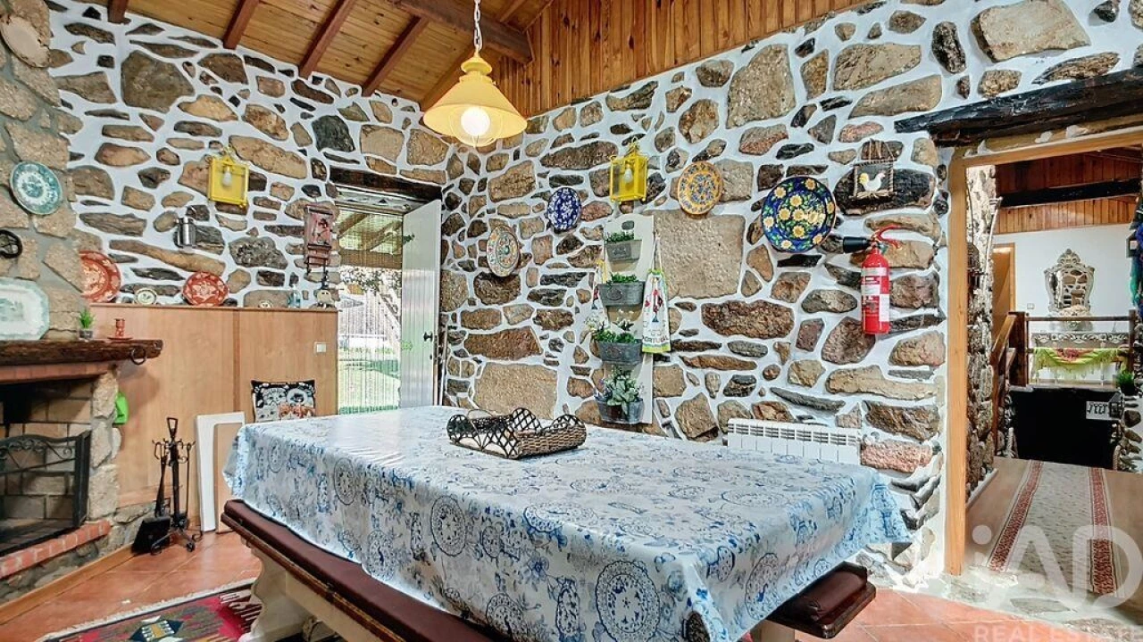 Moradia T2 para Venda em Arnoia Foto 15