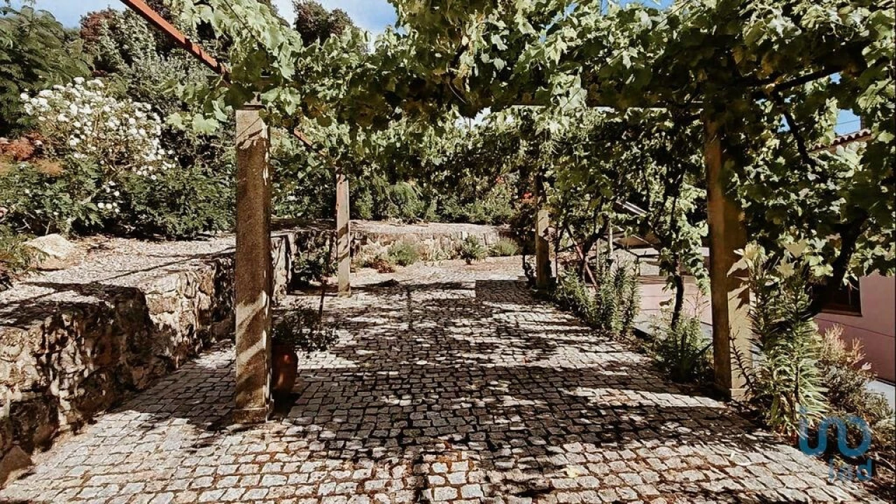 Moradia T4 para Venda em Gouveia (São Pedro e São Julião) Foto 4