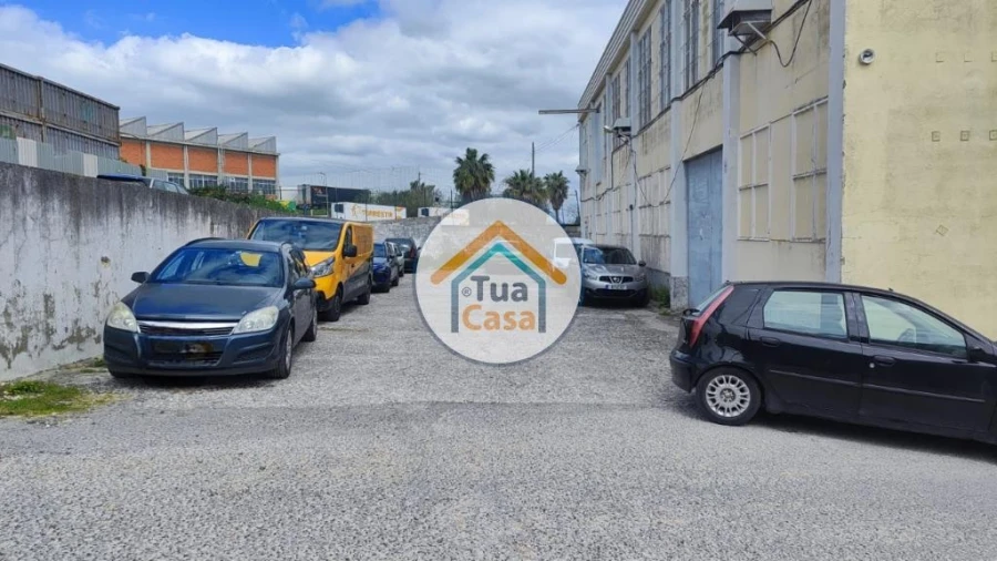 Armazém para Venda em Santa Iria de Azoia, São João da Talha e Bobadela Foto 8