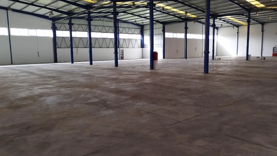 Armazém para Arrendamento em Samora Correia