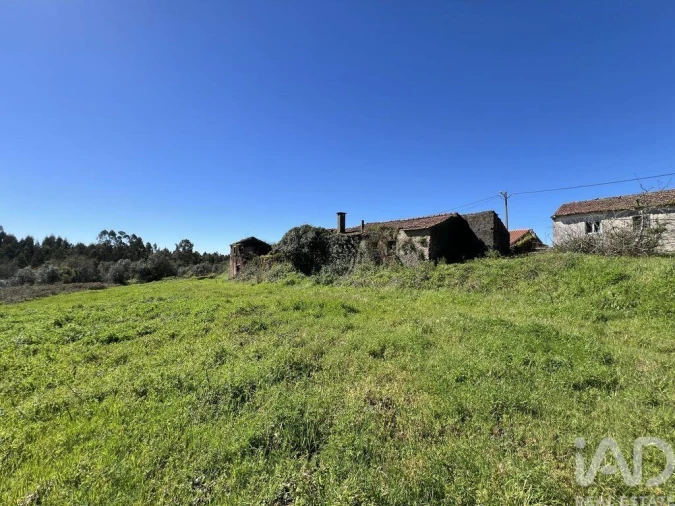 Moradia T1 para Venda em Aguda Foto 18