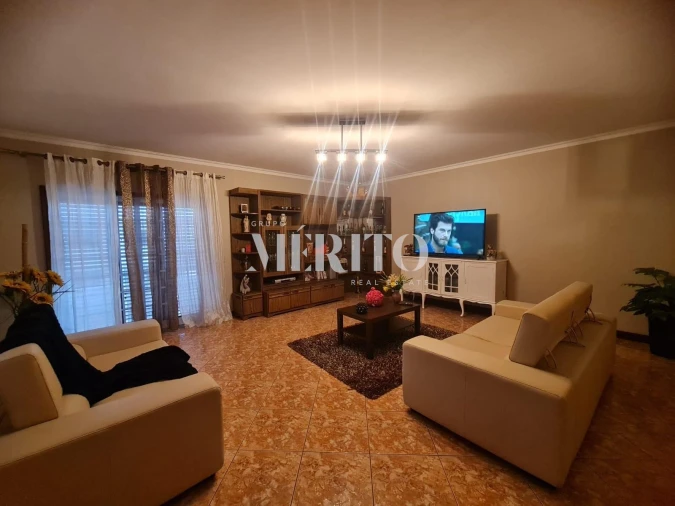 Moradia T3 para Venda em Lordelo Foto 6