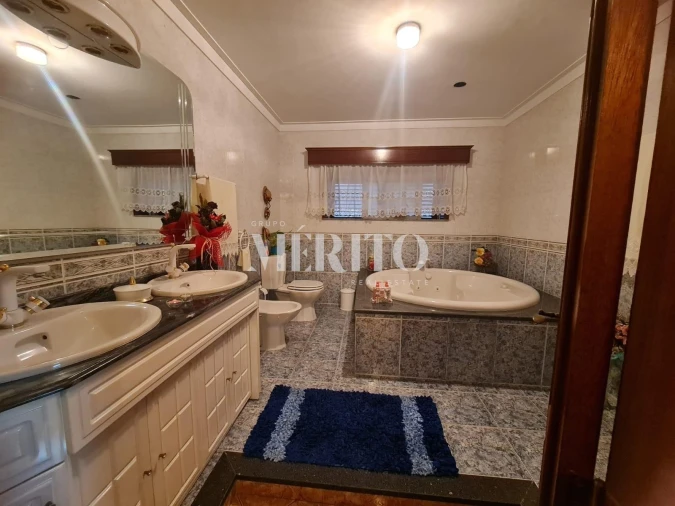 Moradia T3 para Venda em Lordelo Foto 15