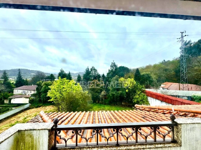 Moradia T3 para Venda em Creixomil Foto 5