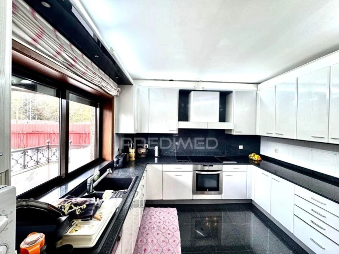 Moradia T3 para Venda em Creixomil Foto 7