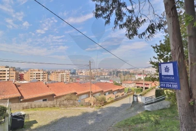 Terreno para Venda em Nogueira, Fraião e Lamaçães