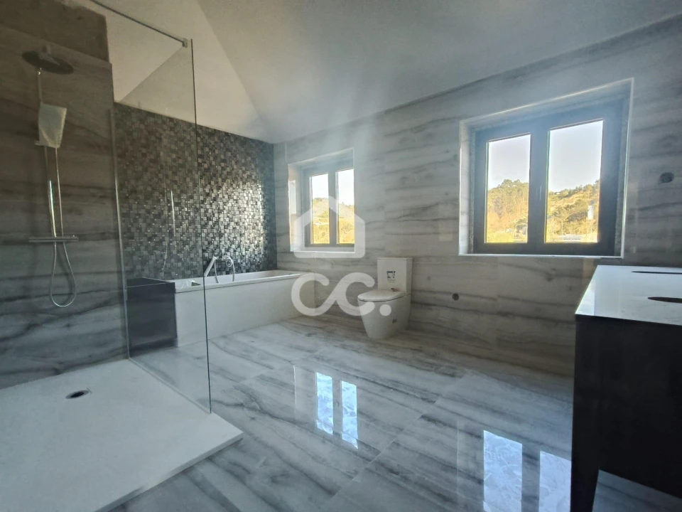 Quinta T8 para Venda em Bustelo Foto 34