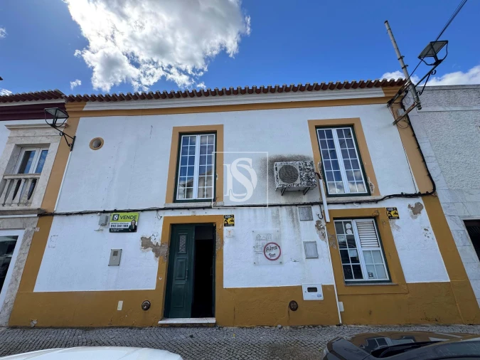 Moradia para Venda em Fronteira