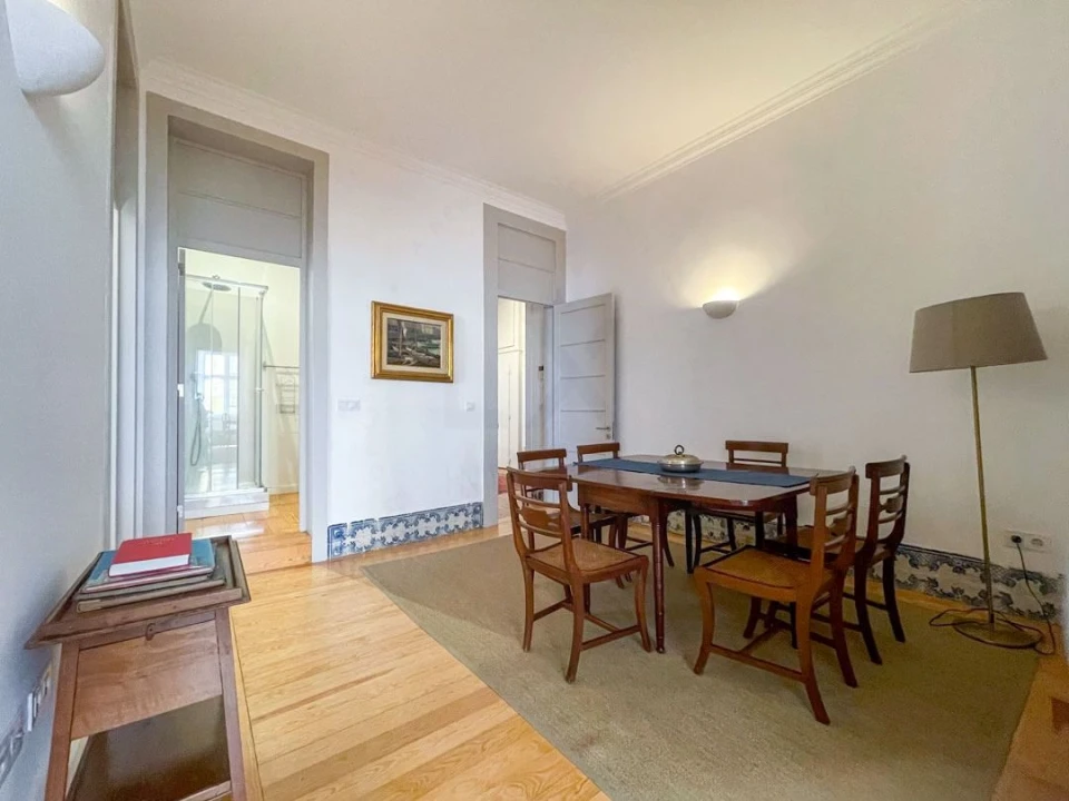 Apartamento T2 para Arrendamento em Santa Maria Maior Foto 2