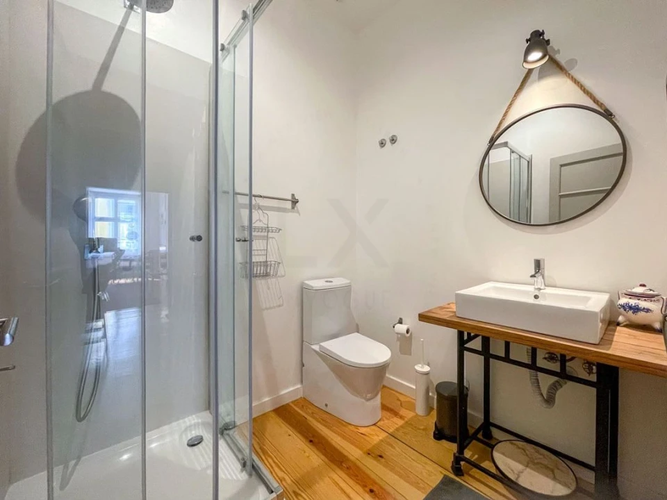 Apartamento T2 para Arrendamento em Santa Maria Maior Foto 9