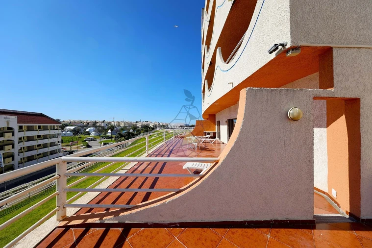 Apartamento T2 para Venda em Albufeira e Olhos de Água Foto 13