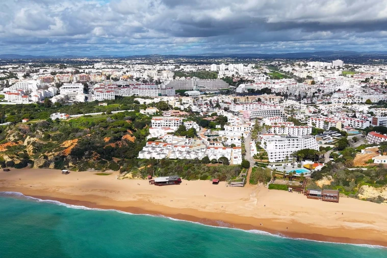 Apartamento T2 para Venda em Albufeira e Olhos de Água Foto 39