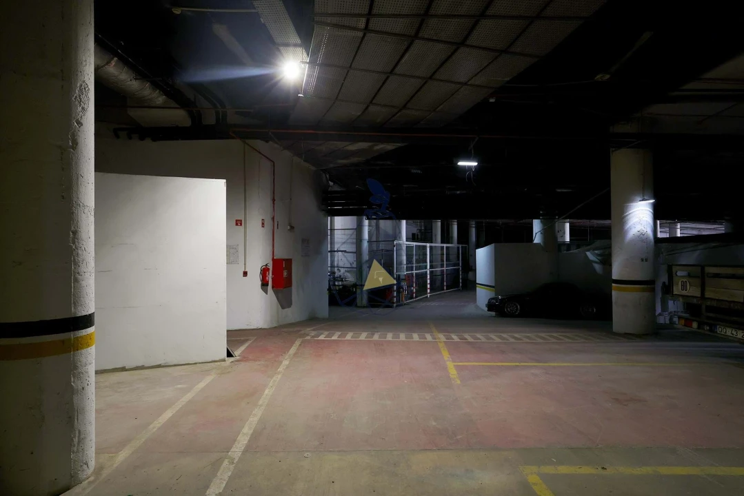 Apartamento T2 para Venda em Albufeira e Olhos de Água Foto 31