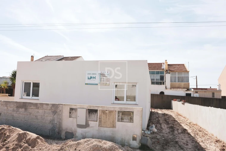 Moradia T2 para Venda em Silveira Foto 20