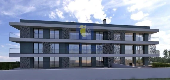 Apartamento T4 para Venda em Parceiros e Azoia