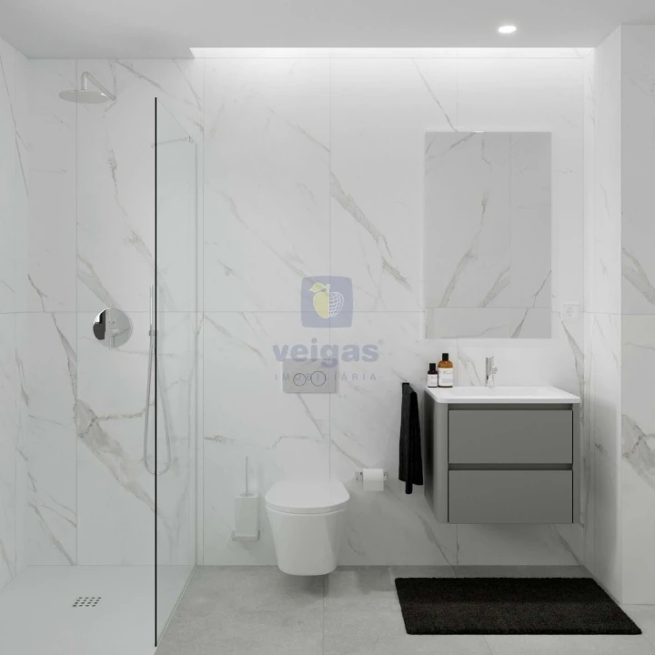 Apartamento T4 para Venda em Parceiros e Azoia Foto 26