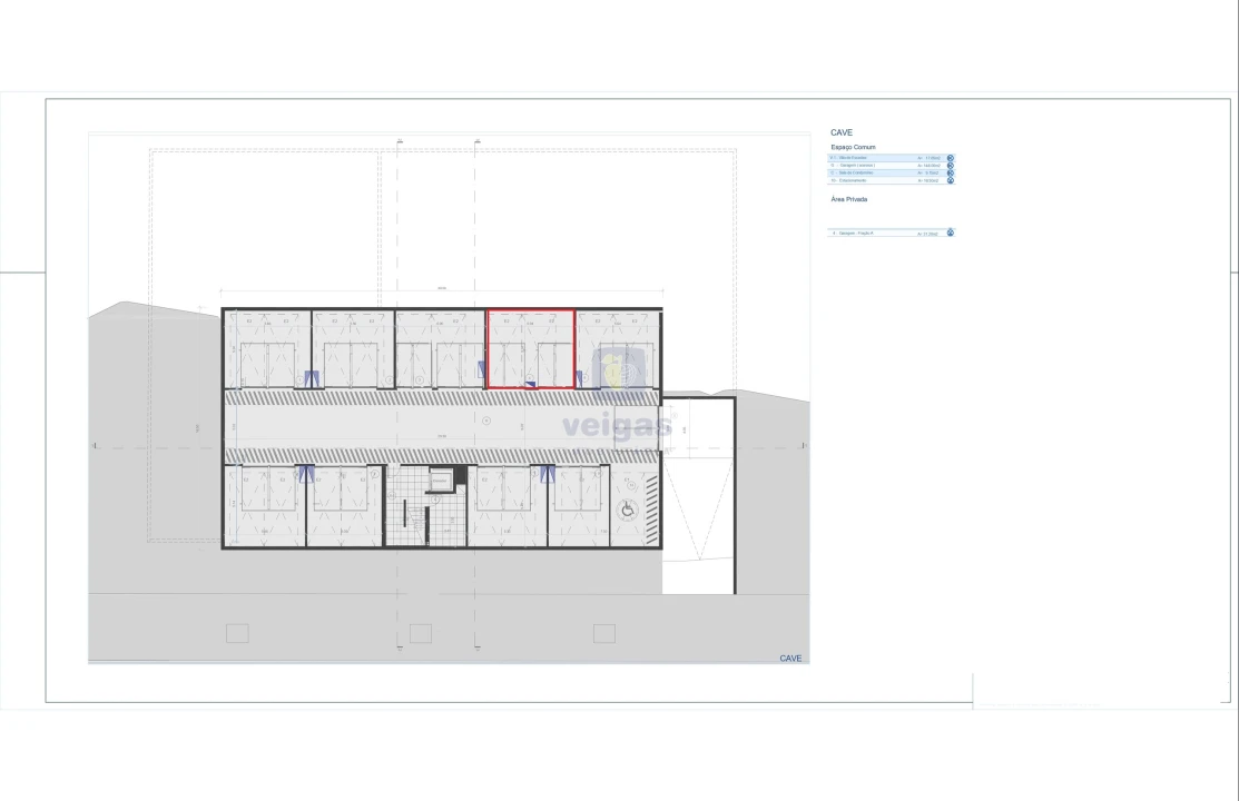 Apartamento T4 para Venda em Parceiros e Azoia Foto 25