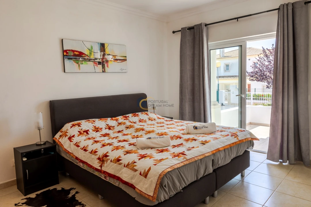 Moradia T4 para Venda em Albufeira e Olhos de Água Foto 21