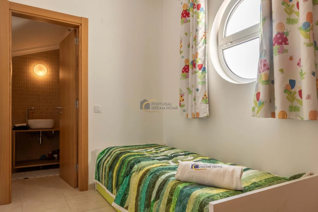 Moradia T4 para Venda em Albufeira e Olhos de Água Foto 37