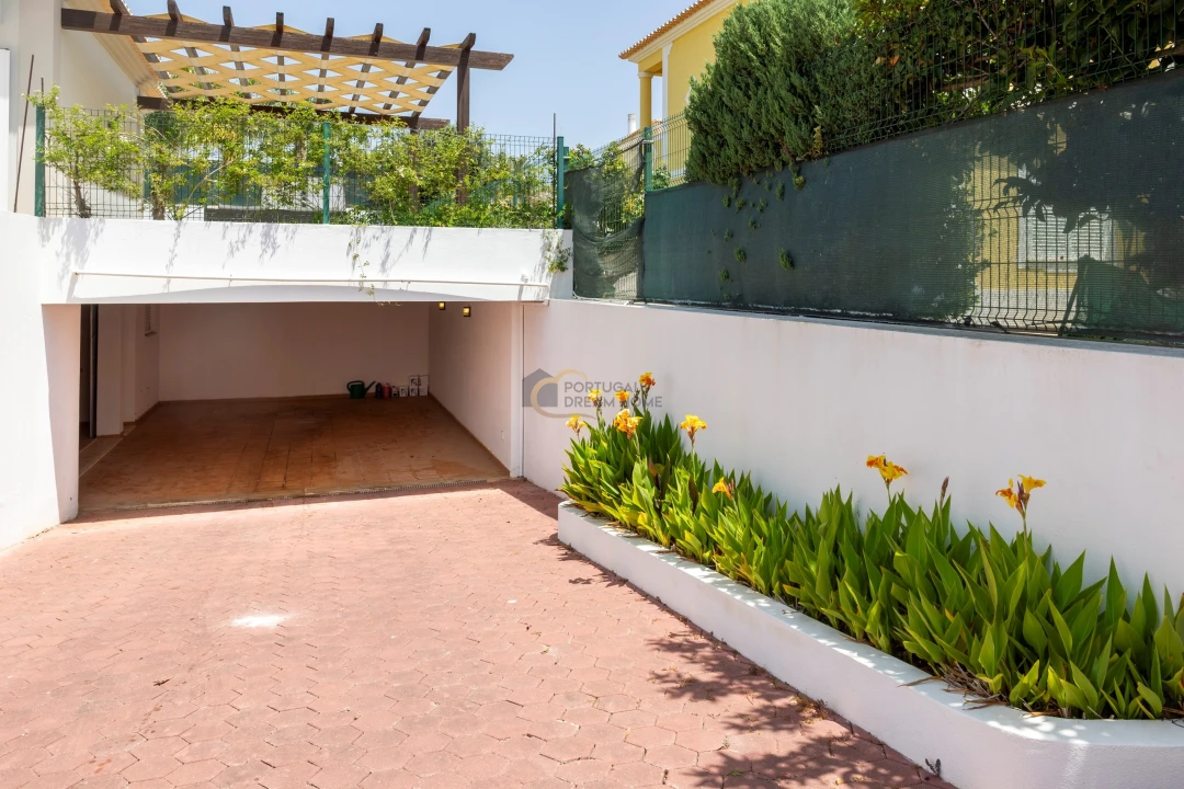 Moradia T4 para Venda em Albufeira e Olhos de Água Foto 46