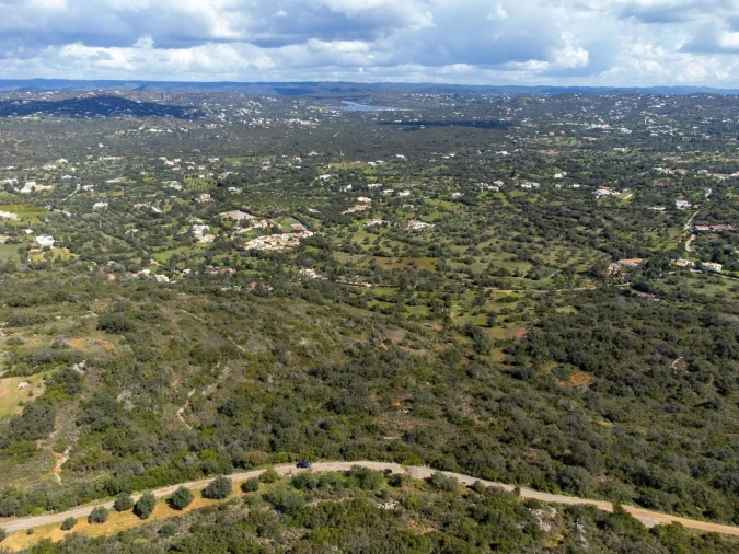 Terreno para Venda em Santa Barbara de Nexe Foto 2