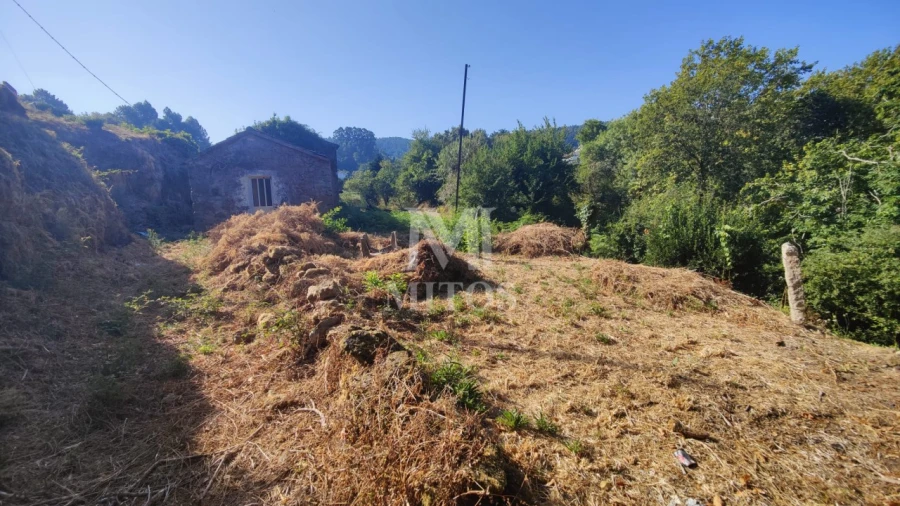 Terreno para Venda em Gondarem Foto 16