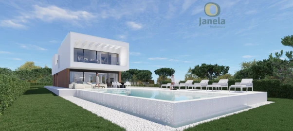 Moradia T4 para Venda em Quarteira