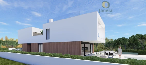 Moradia T4 para Venda em Quarteira