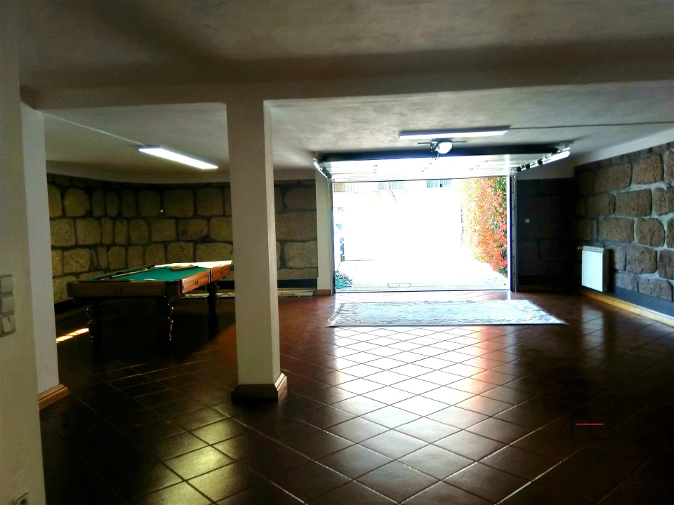 Moradia T5 para Venda em Cidade da Maia Foto 53