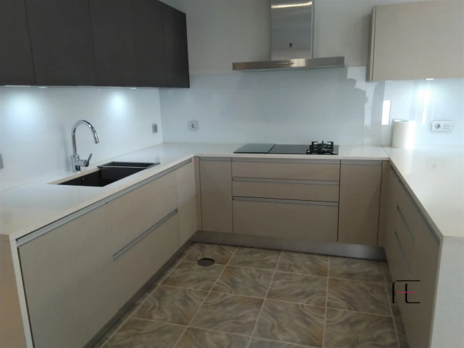 Moradia T5 para Venda em Cidade da Maia Foto 27